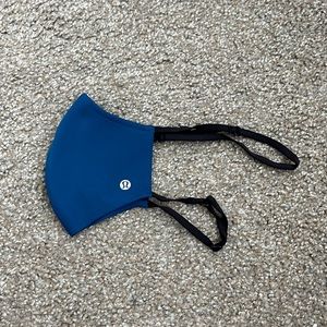 lululemon Double Strap Face Mask *Ultralulu